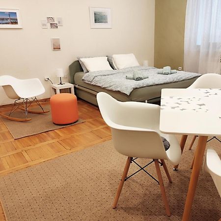 Ferienwohnung Center Obi-One Belgrad Exterior foto